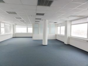 170 m2 - samostatný administratívny priestor