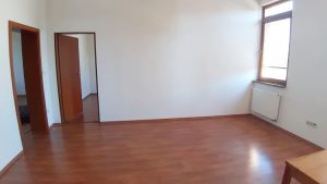 90 m2 - príjemný, samostatný kancelársky celok