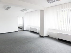 77 m2- 93 m2 – 140 m2 – 156 m2 - samostatný administratívny celok