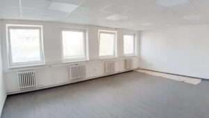 35 m2 - samostatná kancelária