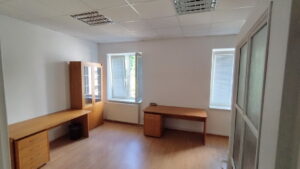 17,5 m2 - samostatná kancelária v centre Ružinova