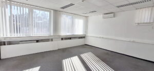 154 m2 - samostatný, administratívny celok s vlastným vstupom