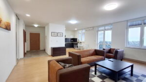 135  m2 – administratívny priestor s vlastným átriom